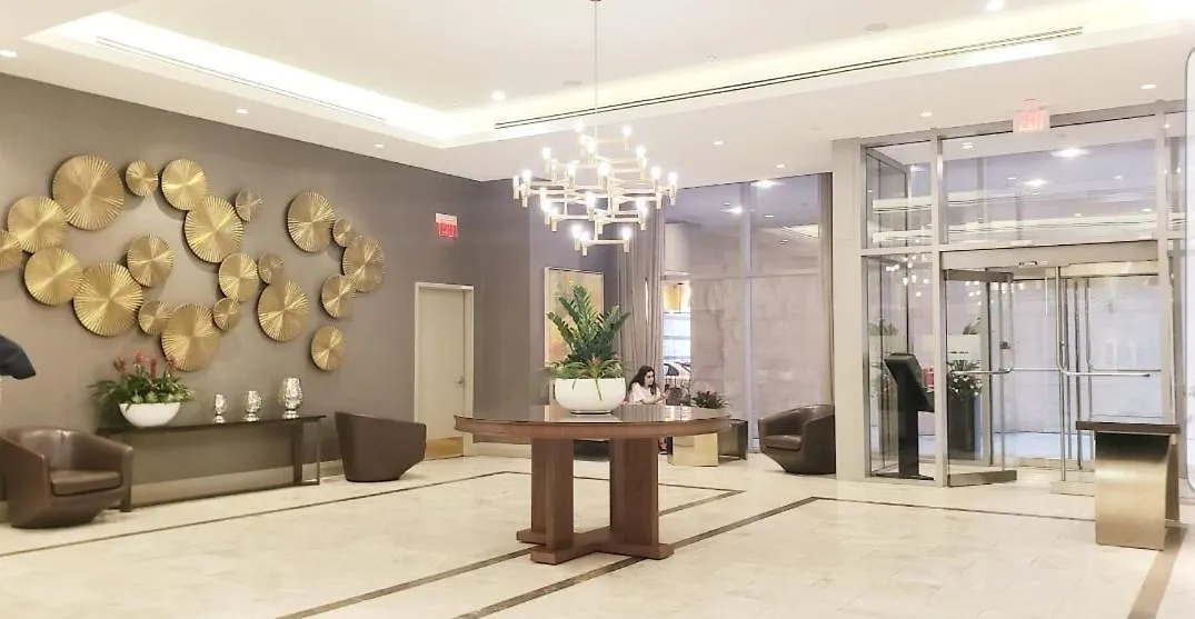 Elegant 2 Bedroom And Bath Downtown Retreat Apartment Toronto
